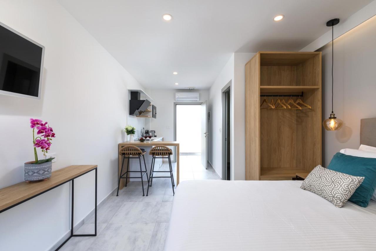 V Luxury Suites Kanálion Eksteriør bilde